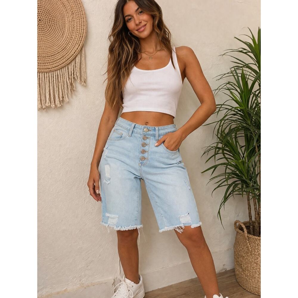 YMI WannaBettaButt High Rise Skinny Light Blue Ripped Jeans. Size 5/27